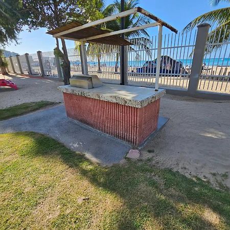 Steps From Foxwoods- Beachfront Retreat With Pools San Juan Exteriör bild