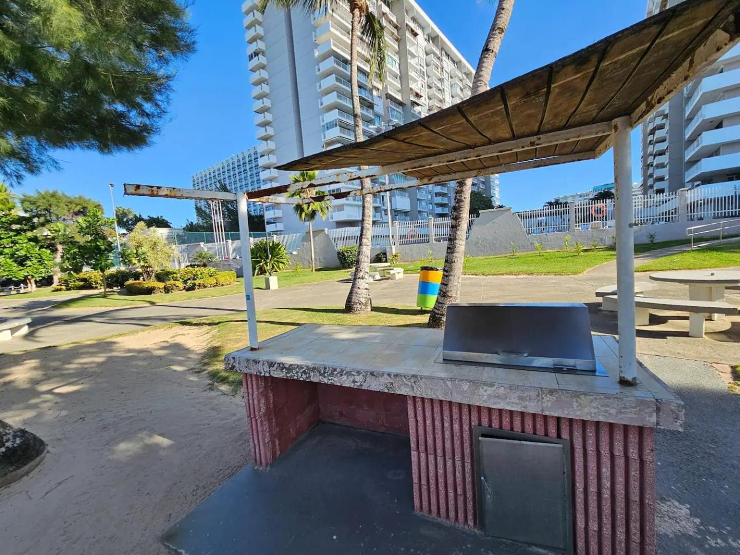 Steps From Foxwoods- Beachfront Retreat With Pools San Juan Exteriör bild