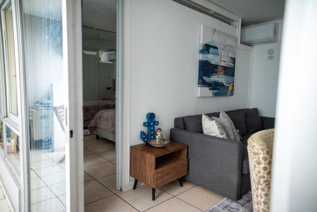 Steps From Foxwoods- Beachfront Retreat With Pools San Juan Exteriör bild